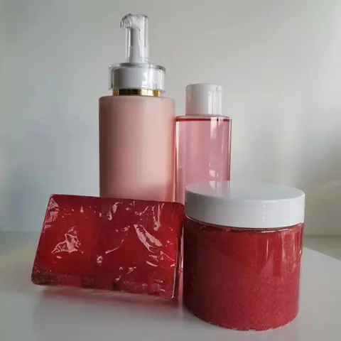 OEM/ODM Whitening and Moisturizing set Carrot Body Lotion Body Oil Exfoliate Strawberry Scrub Brighten Rose Soap for Beauty
